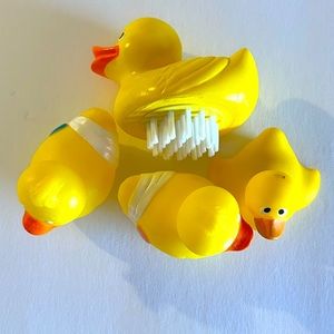 Ruber Duckies Small - Group of 4